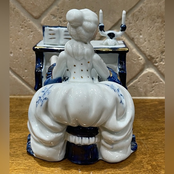 Vintage Porcelain Victorian Lady Playing
Piano Figurine - Picture 4 of 13